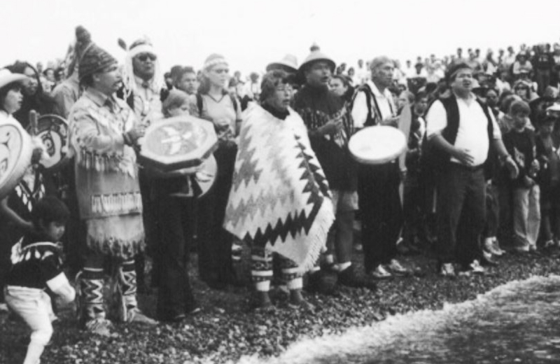 Celebrating the return of a portion of Sen̓áḵw.